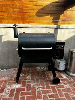 Traeger smoker/ grill