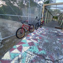 red bike 