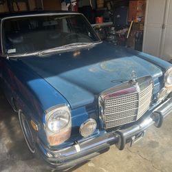 1973 Mercedes Benz 