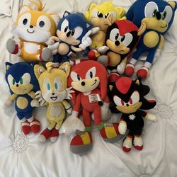 Sonic The Hedgehog Plushies (used)