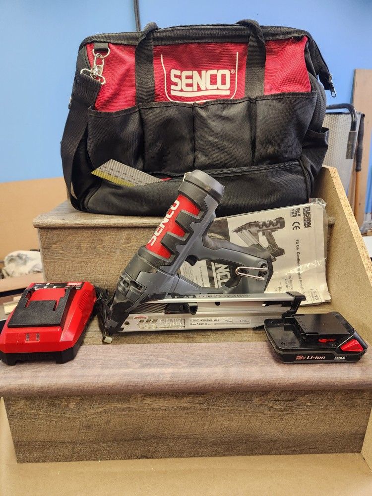 Senco 15g Angle Nail Gun 18v With Battery, Charger And Bag