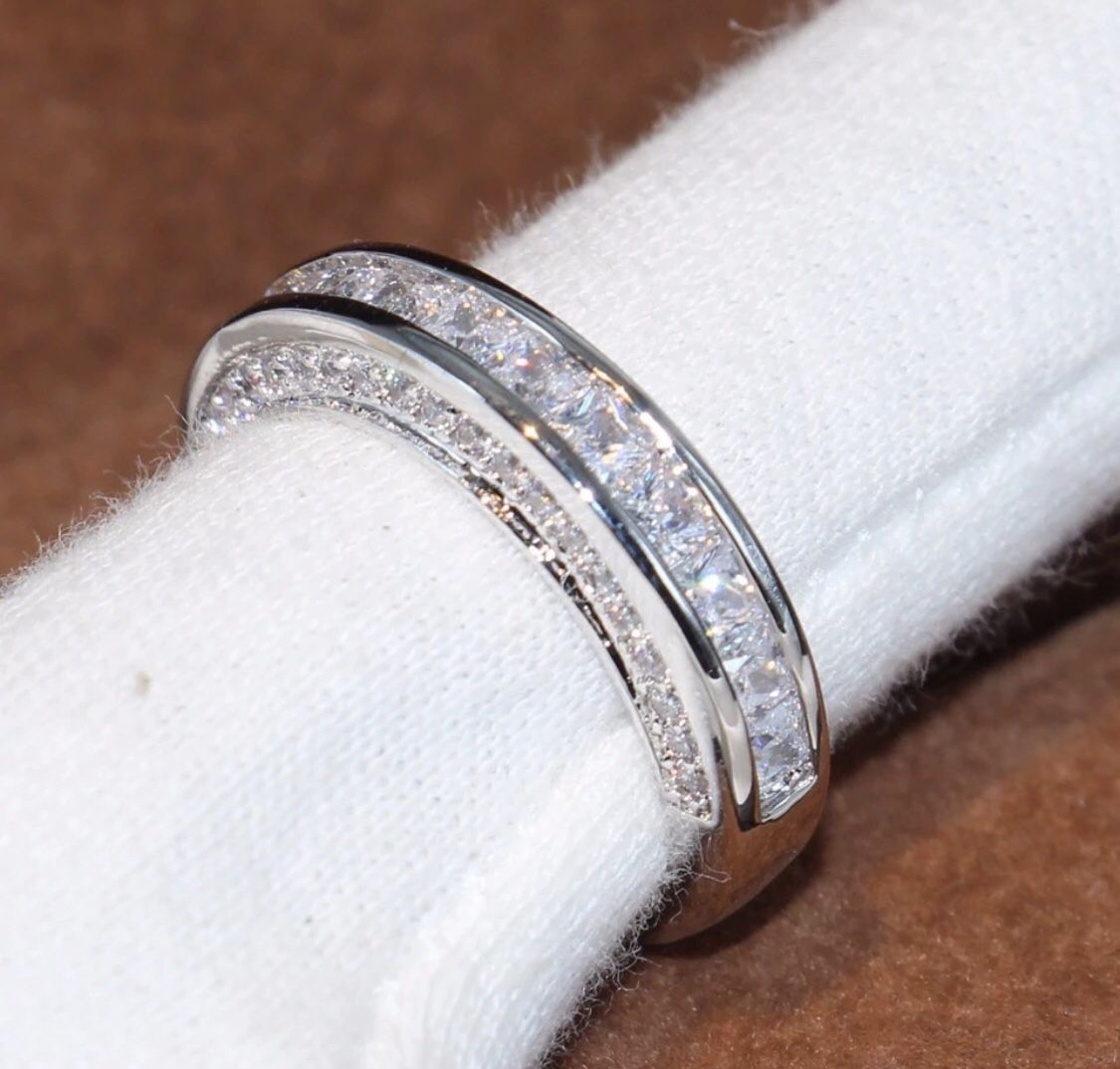 New 18 k white gold wedding ring set engagement ring