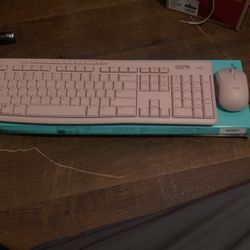 Logitech Wireless Mouse And Keyboard Bundle