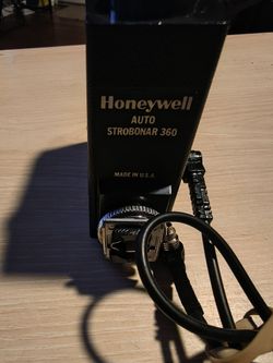 vintage Honeywell Auto Strobonar 360 electronic camera flash unit from the early 1970s