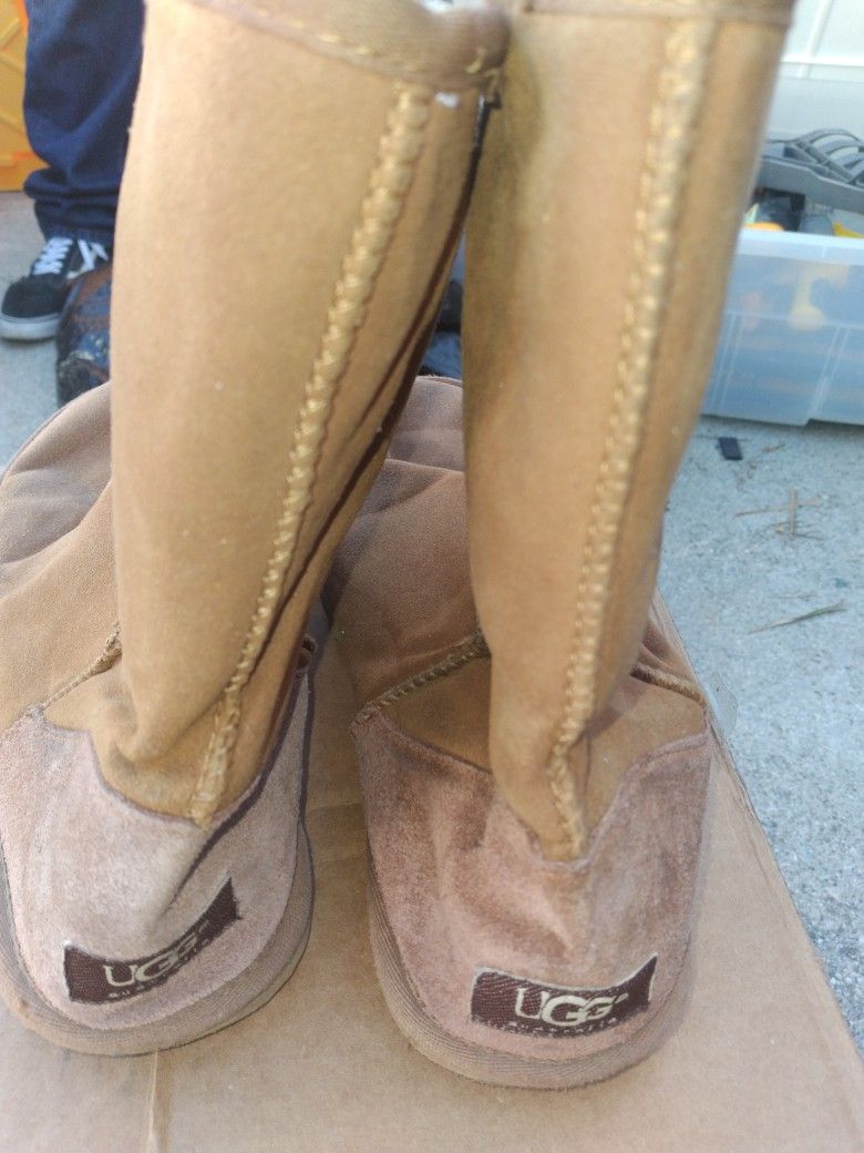 UGG Boots Size 5w