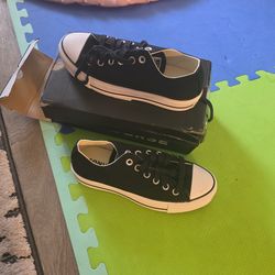 Nwt converse