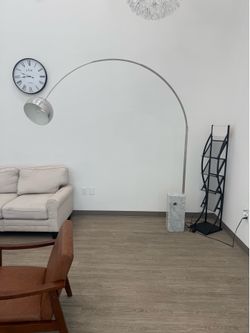 marble-base arc lamp