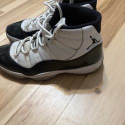 Jordan 11 Concord Size 12 75$ OBO