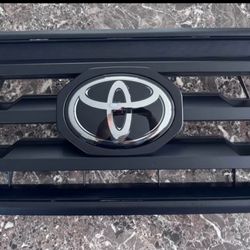 Toyota Tacoma 2023 Grill