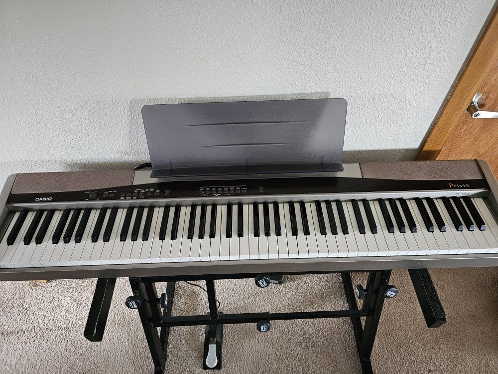 Casio Privia PX-100 Electric Piano EXCELLENT Condition! 
