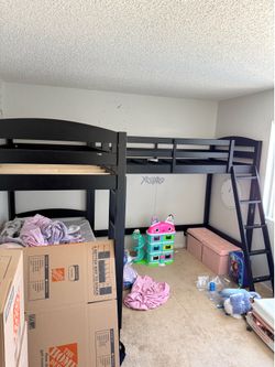 Solid wood 3 bed triple bunk style bed with ladder all twin size beds