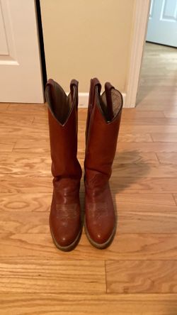 Ladies cowboy boots