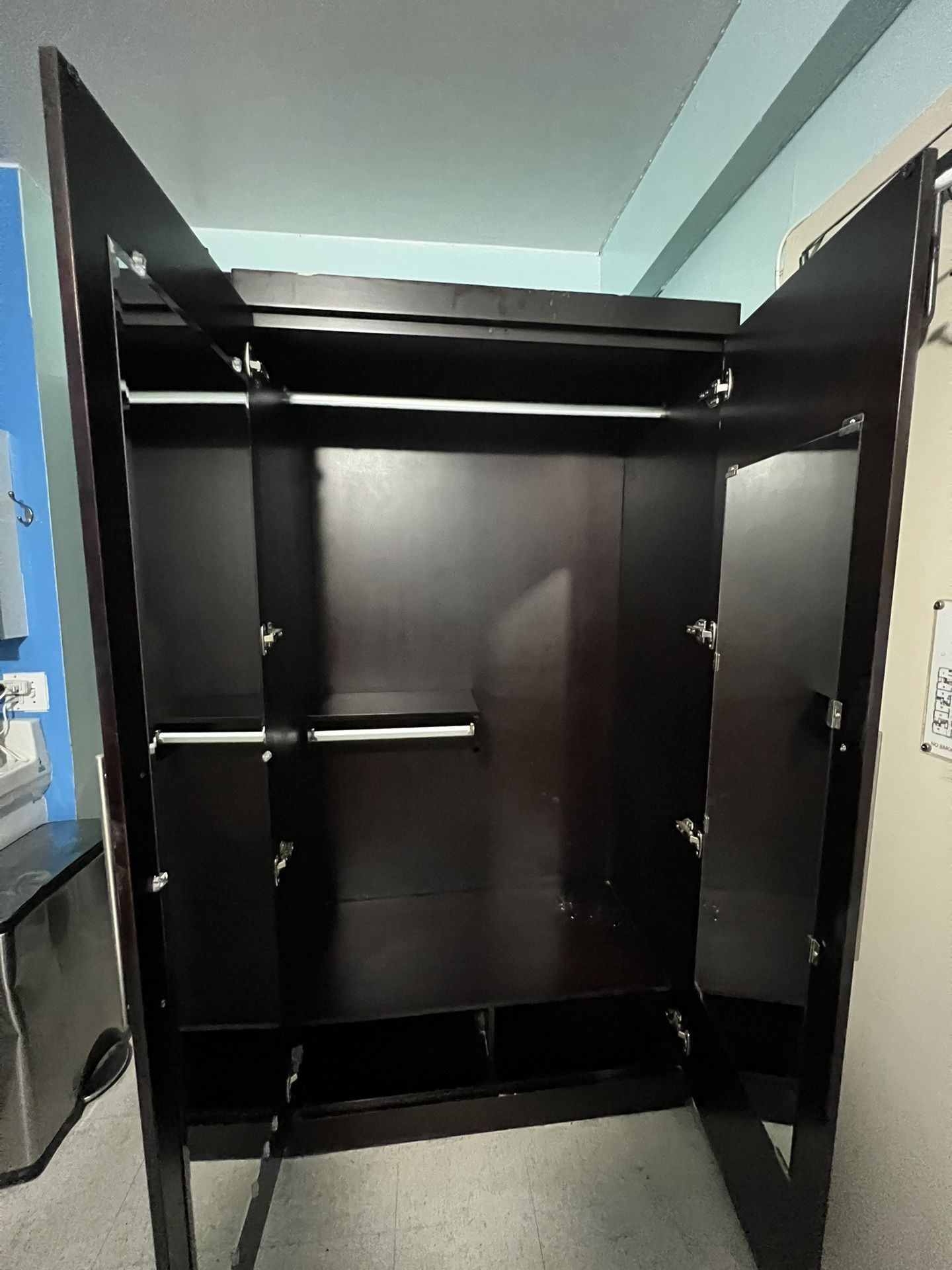 Raymour & Flannigan Madden CENTER Armoire