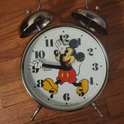 Vintage Disney Mickey Mouse Lorus Quartz Alarm Clock 