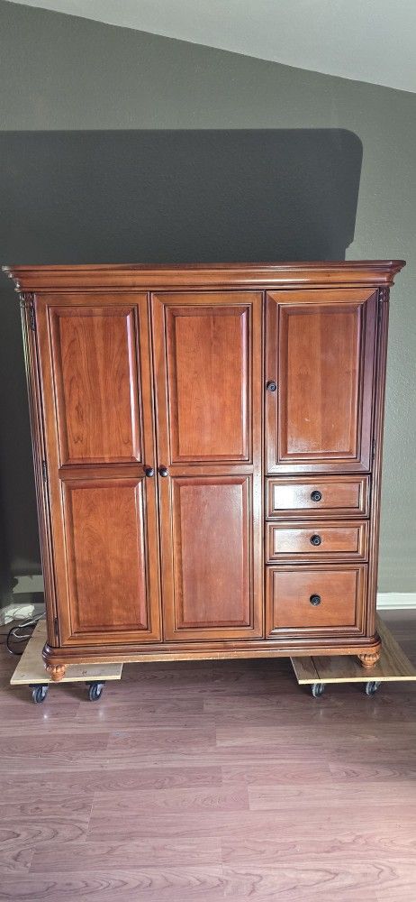 Home Office Wood Credenza Desk