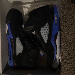 Air Jordan 5 Retro!!  BLACK/ RACE BLUE