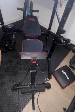Bench press with leg attachment