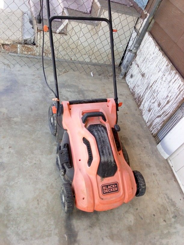Lawn Mower 