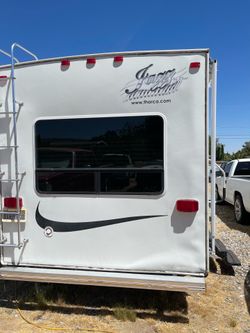 5th wheel trailer