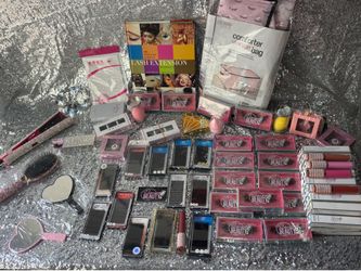 NEW Lash Trays, Strip Lashes & Lip Products