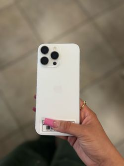 iPHONE 16 PRO MAX ATT/CRICKET 256GB