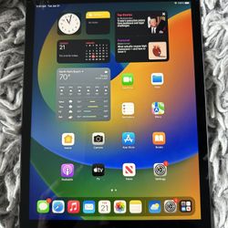 iPad 9th Generation Excellent Condition - Latest iOS Compatible 