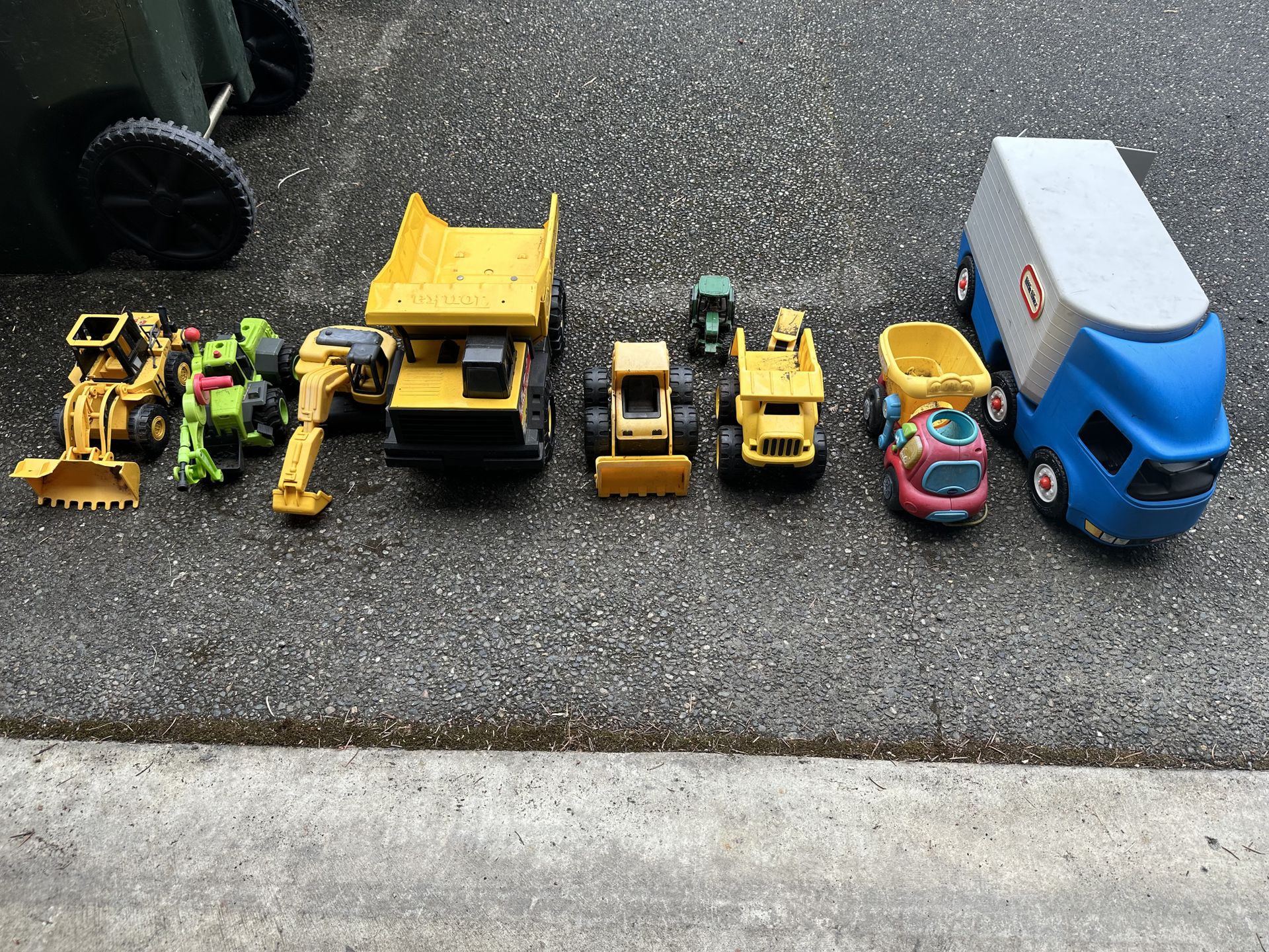 Kid Outdoor Trucks
