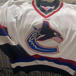 Vancouver Canucks Jersey. Vintage Men’s Small 