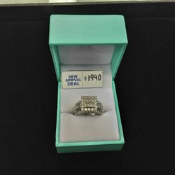 Women's Ring - White Gold 10k (.417) 2.2 grams Size 5.5