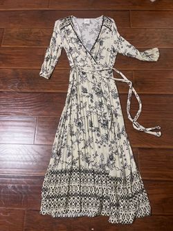 Beautiful women’s dress size small