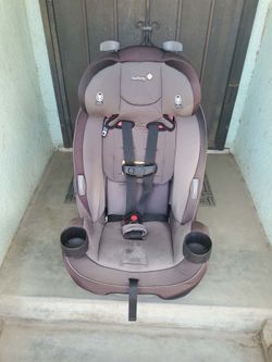 Safety First Convertible Car Seat Expires 2028