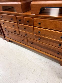 8 Drawer Dresser w/Mirror $195