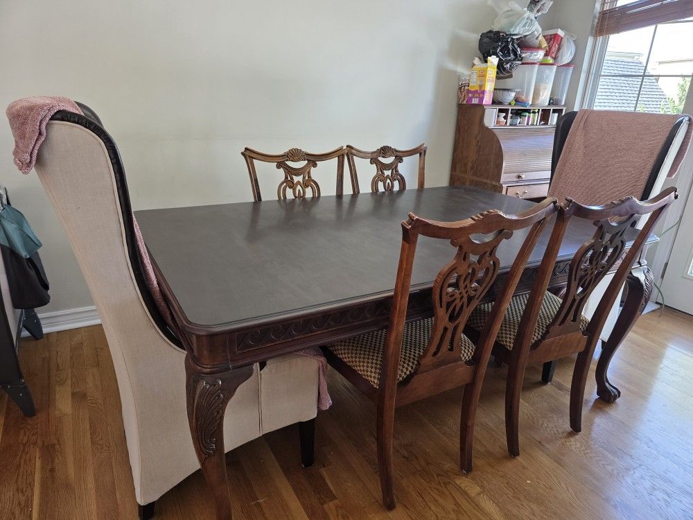 Lazy Boy Brand Dining Table For 6 Extend To 8 To 10 People