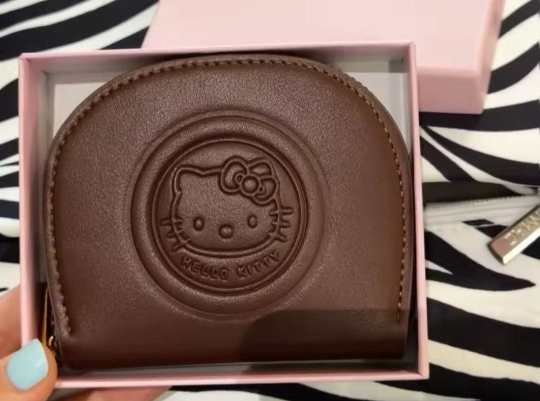 Small Hello Kitty Zipper Wallet