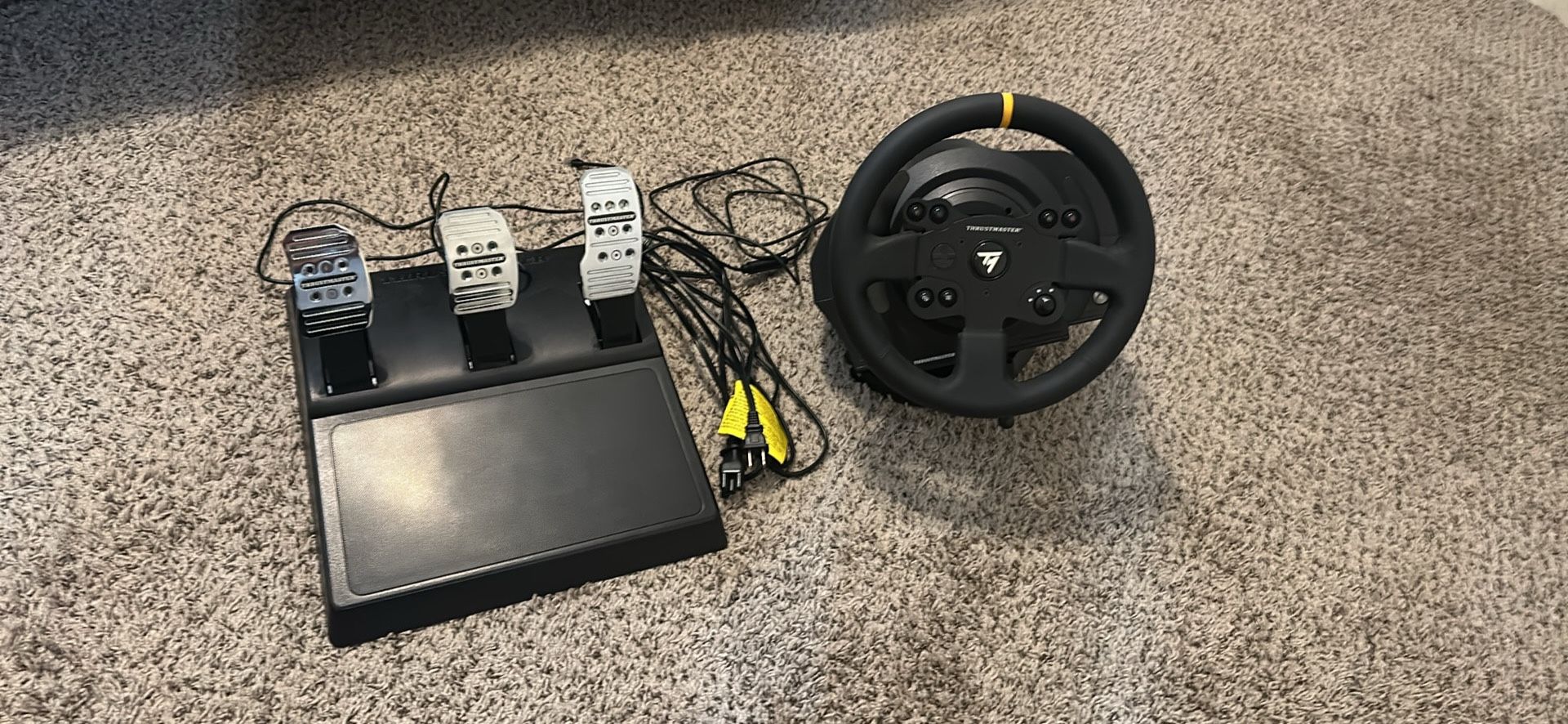 Thrustmaster TX Racing Wheel