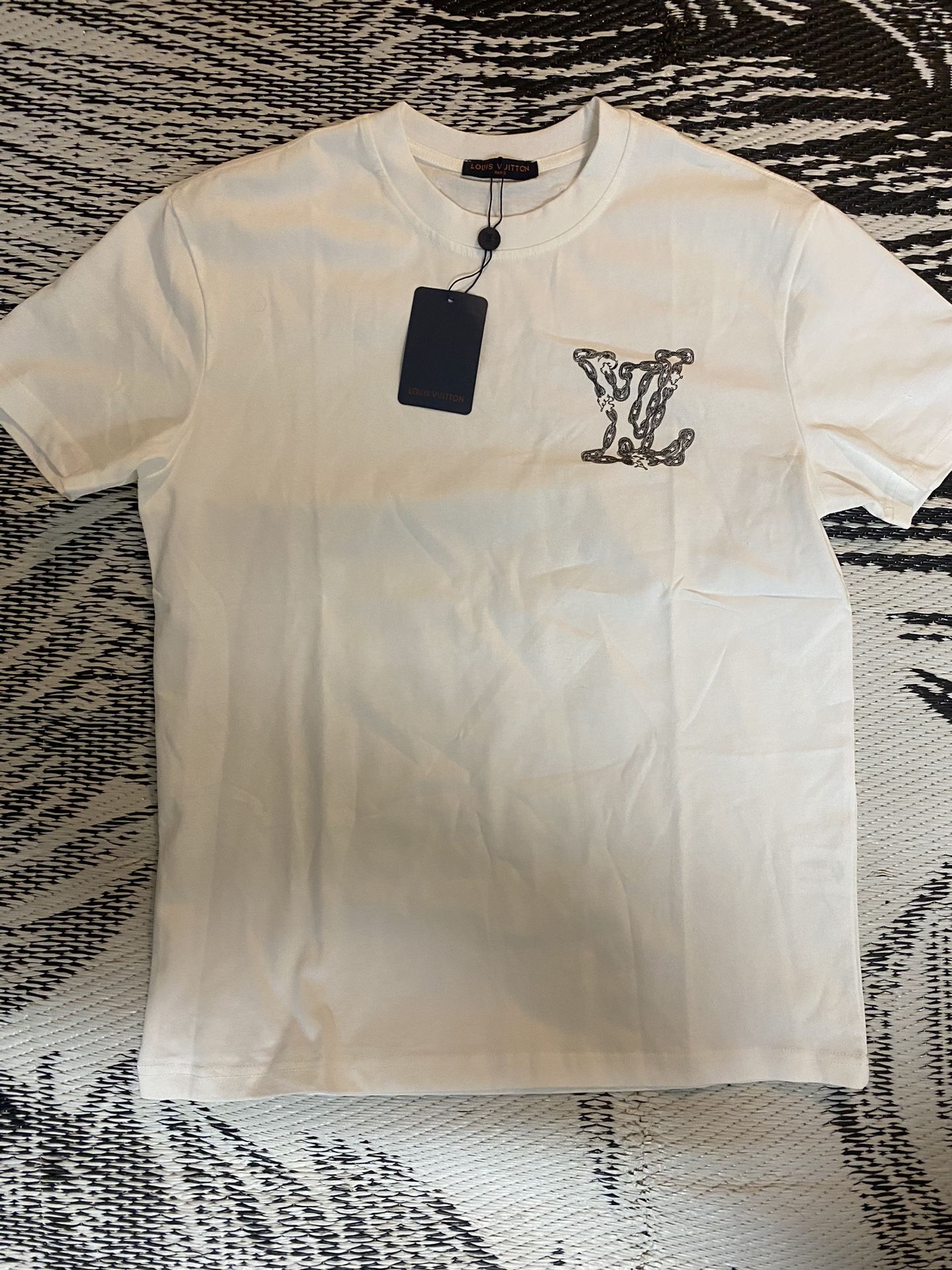 Lv Shirt