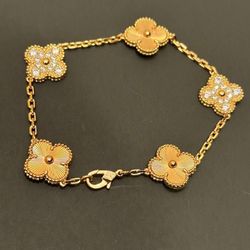 Arpels Bracelet 8 Different Types 