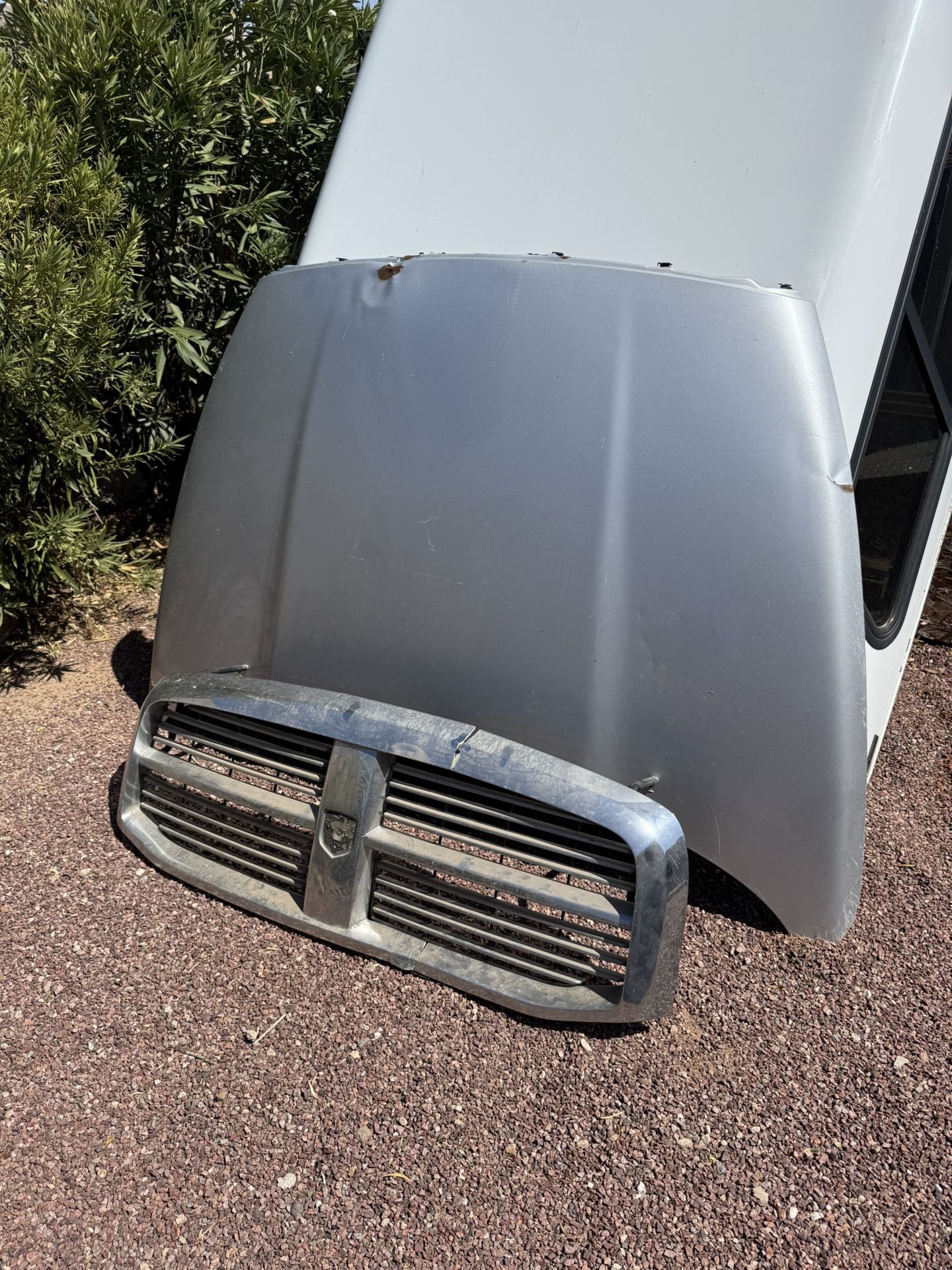 07 Dodge Ram Hood