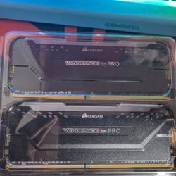 Corsair VENGEANCE 32 GB RAM