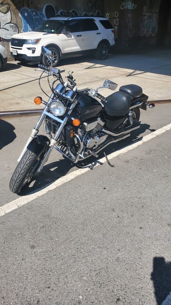 1999 Honda Magna 750