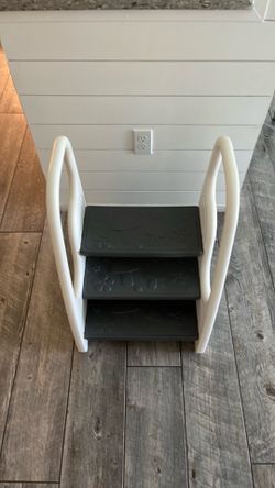 Children’s step stool