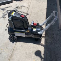 Compressor 8 Gal  Husky 