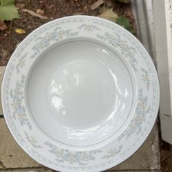 8 Somerset by NL Excel 8-1/2 Inches Dinner Plate