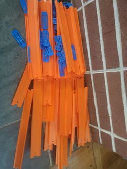 Hot wheels track