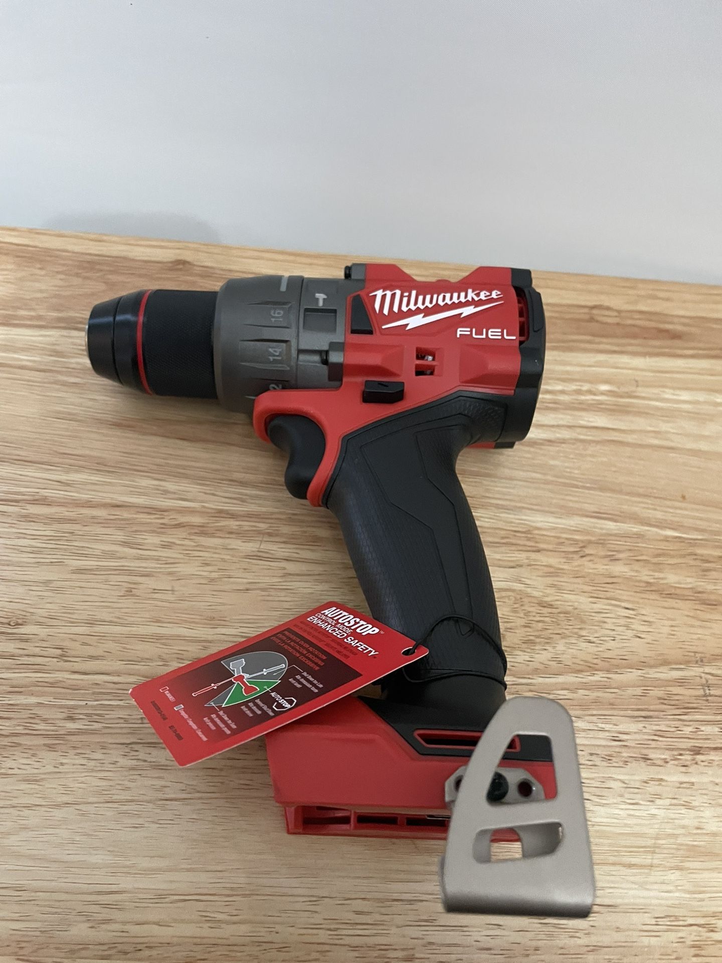 New Milwaukee Drill M18 FUEL (Tool Only Solo Herramienta)