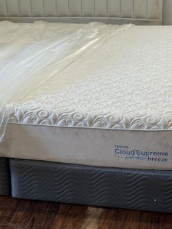 USED KING SIZE TEMPER PEDIC MEMORY FOAM COOL GEL MATTRESS WITH BOX SPRINGS DELIVERY 🚚 AVAILABLE