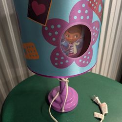 Disney 18" Doc McStuffins Lamp