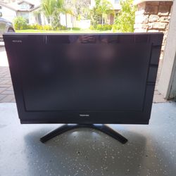 TV with Built in DVD Player