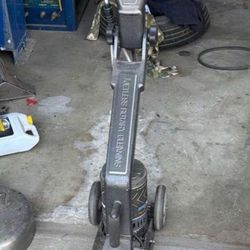 Carpet Cleaning Equipment 