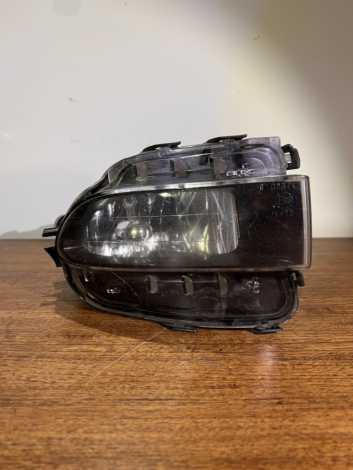 07 08 09 10 11 Lexus GS 300 GS 350 RH Passenger Fog Light